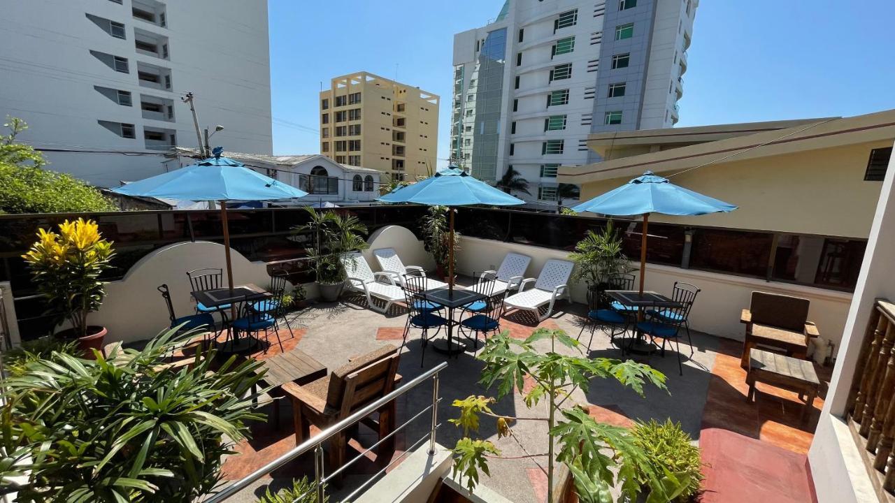 Hotel Voyager Manta Eksteriør bilde